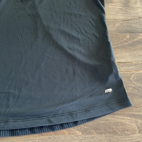 Athletic black tshirt with mesh back - Picture 4 of 5